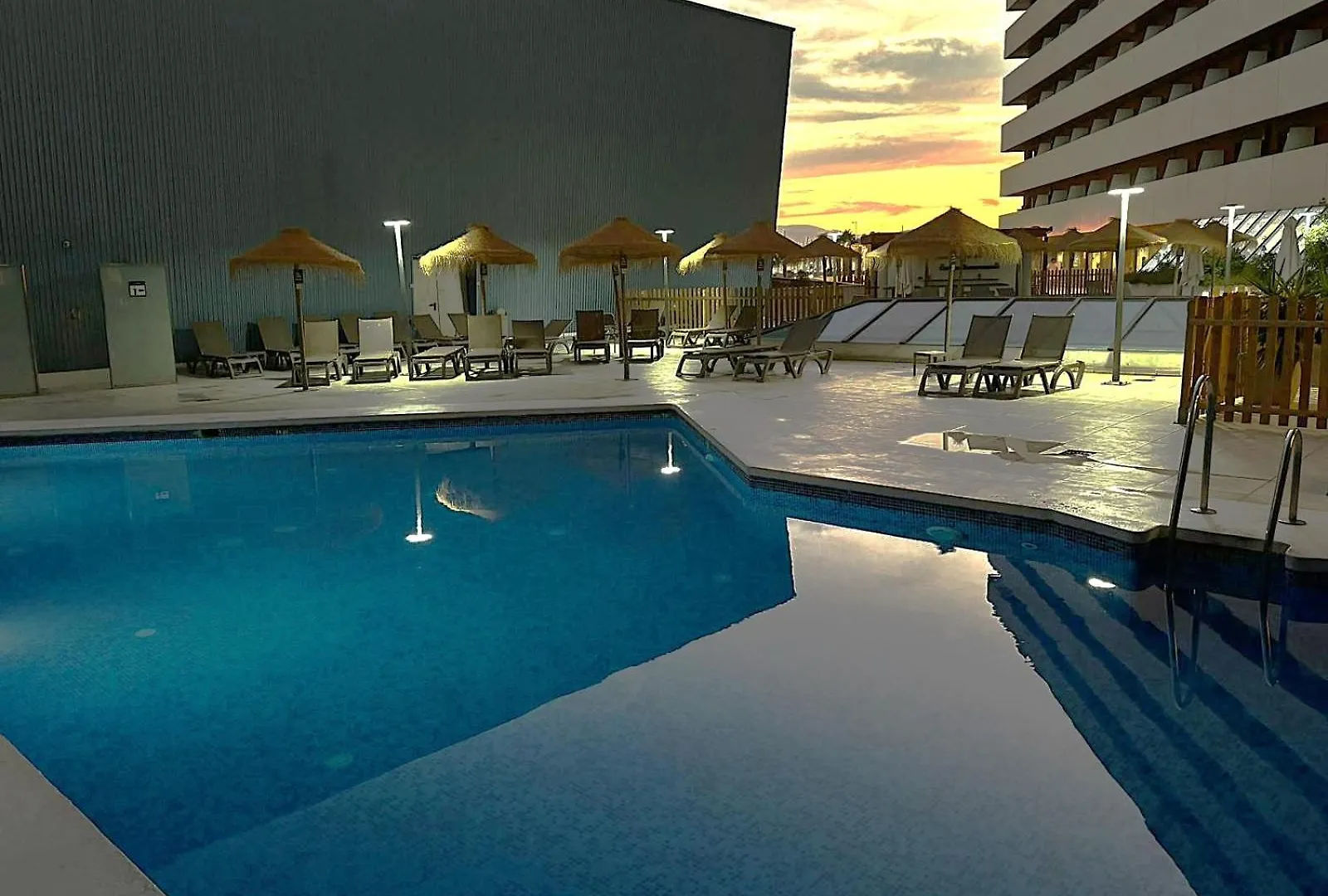 Hotel Ohtels Campo De Gibraltar La Línea de la Concepción 4*,